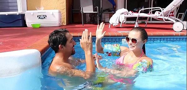  ExxxtraSmall - Perky Spinner Gets Fucked By Swimming Coach